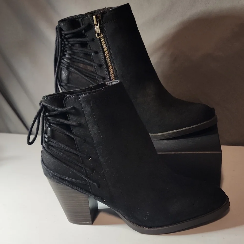 SM New York Black Ankle Booties with Side Zipper